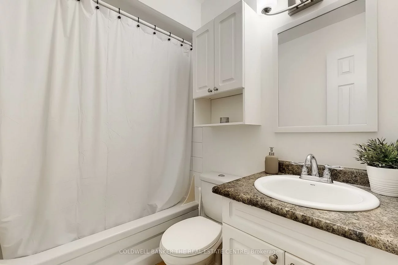 195, Milestone, Aurora Village, Aurora