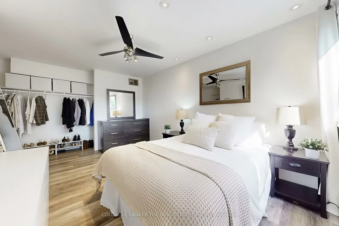 195, Milestone, Aurora Village, Aurora