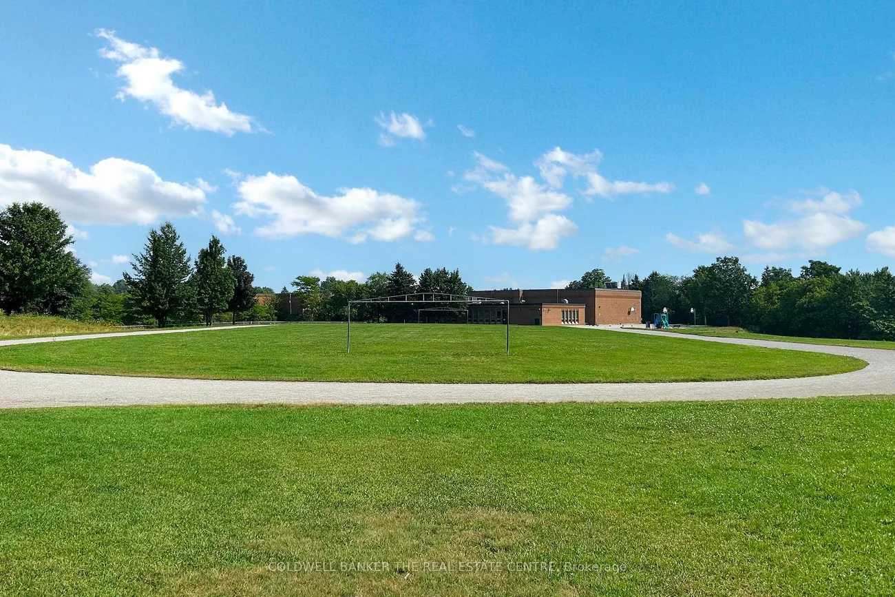 195, Milestone, Aurora Village, Aurora