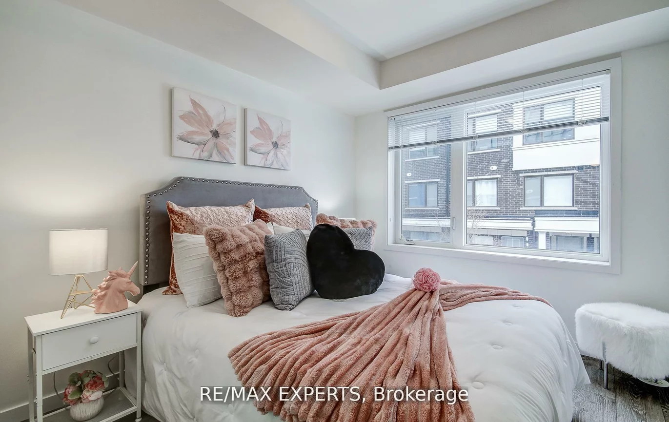 300, Alex Gardner, Aurora Village, Aurora