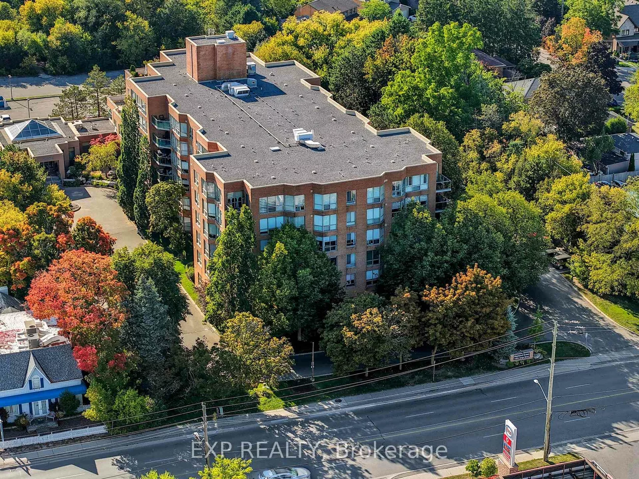 14924, Yonge, Aurora Highlands, Aurora