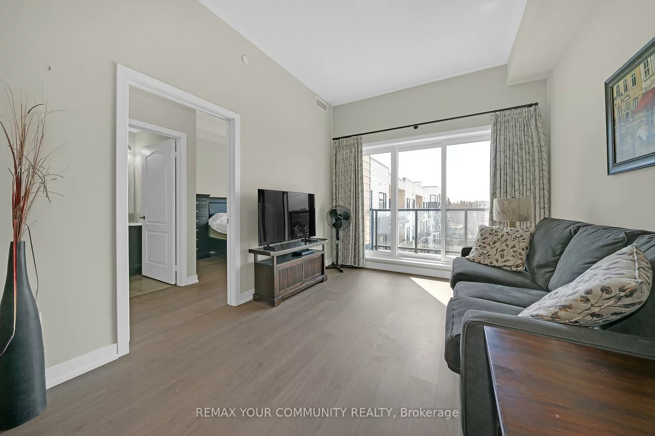 555, William Graham, Rural Aurora, Aurora