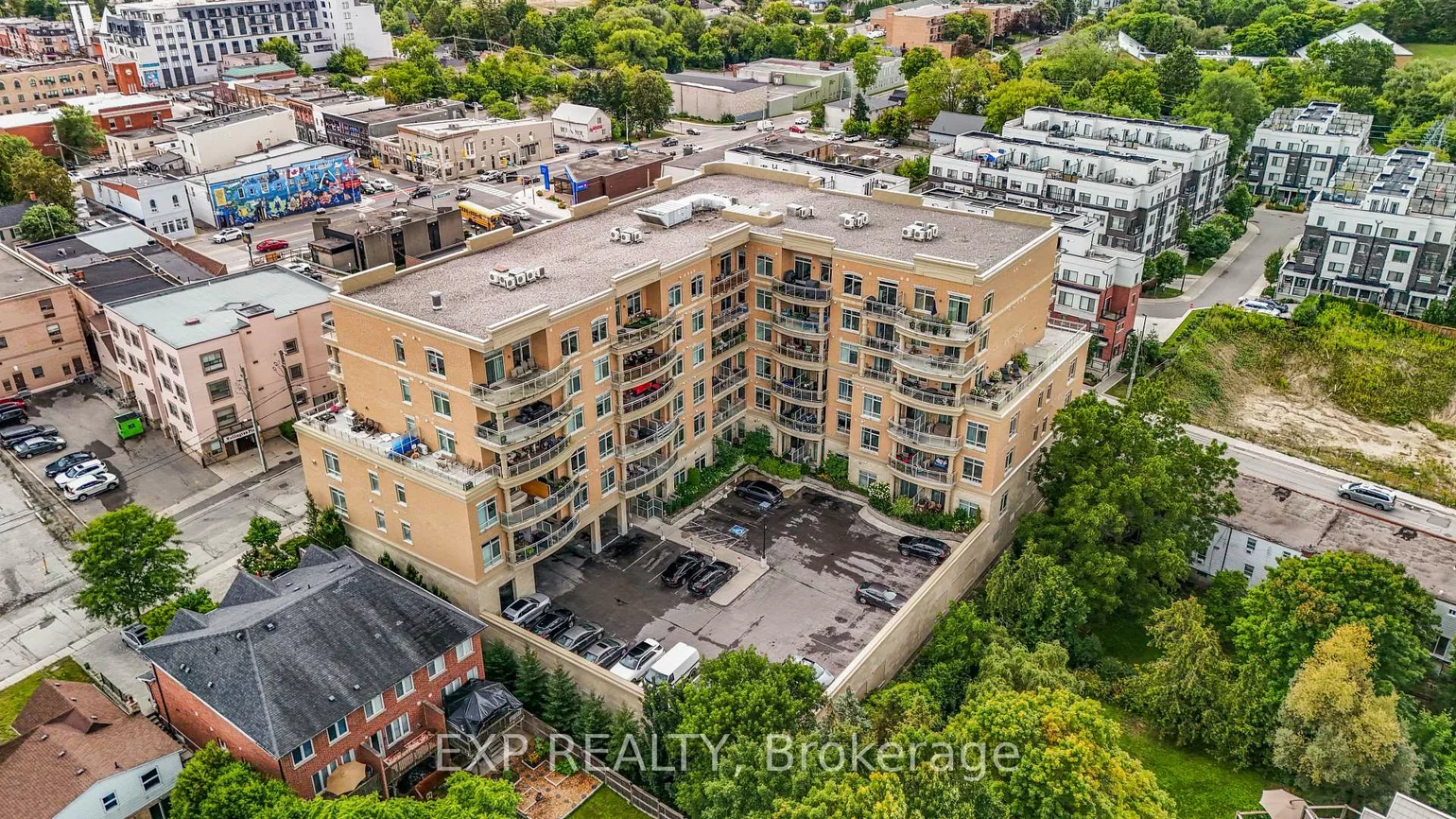 15277, Yonge, Aurora Village, Aurora