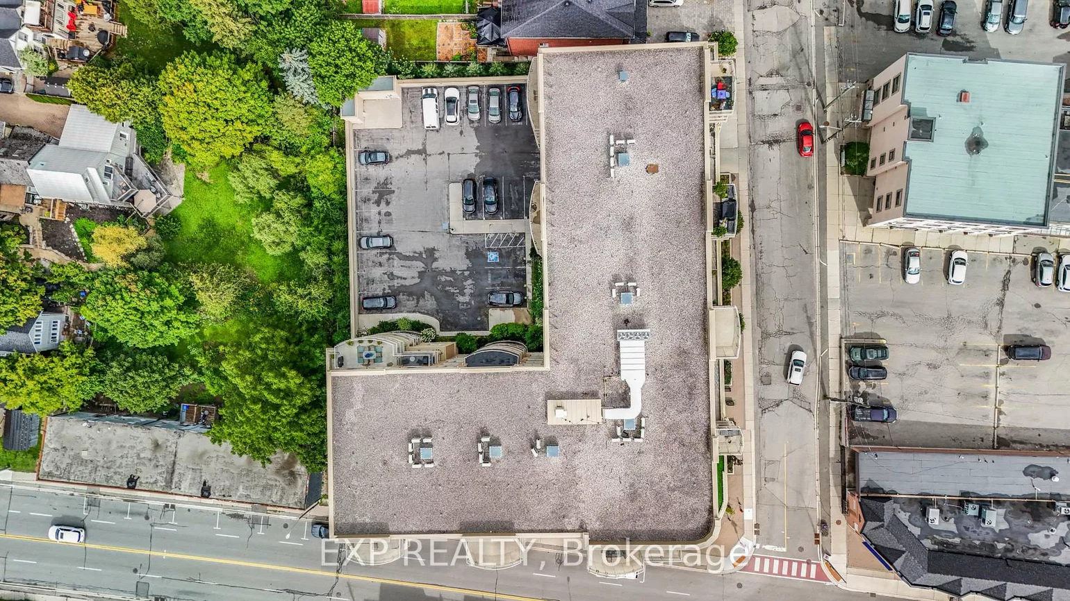 15277, Yonge, Aurora Village, Aurora