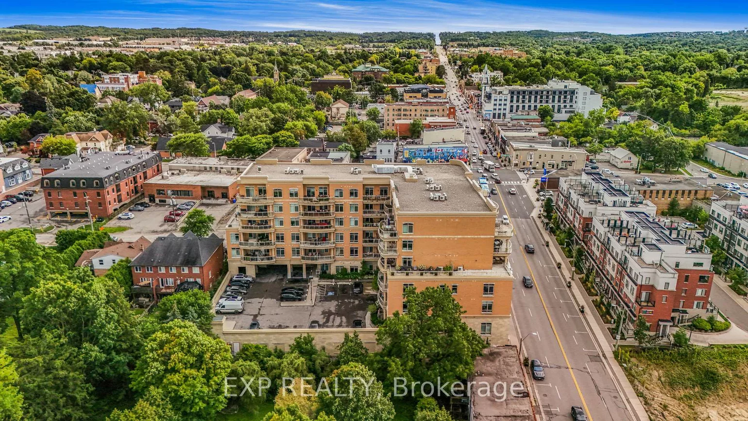 15277, Yonge, Aurora Village, Aurora