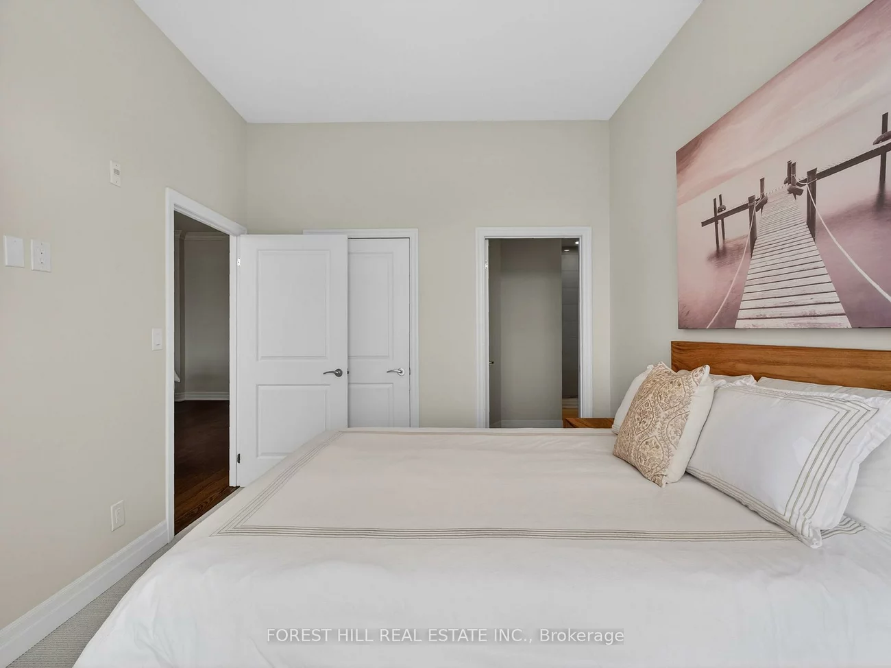 111, Civic Square, Bayview Wellington, Aurora