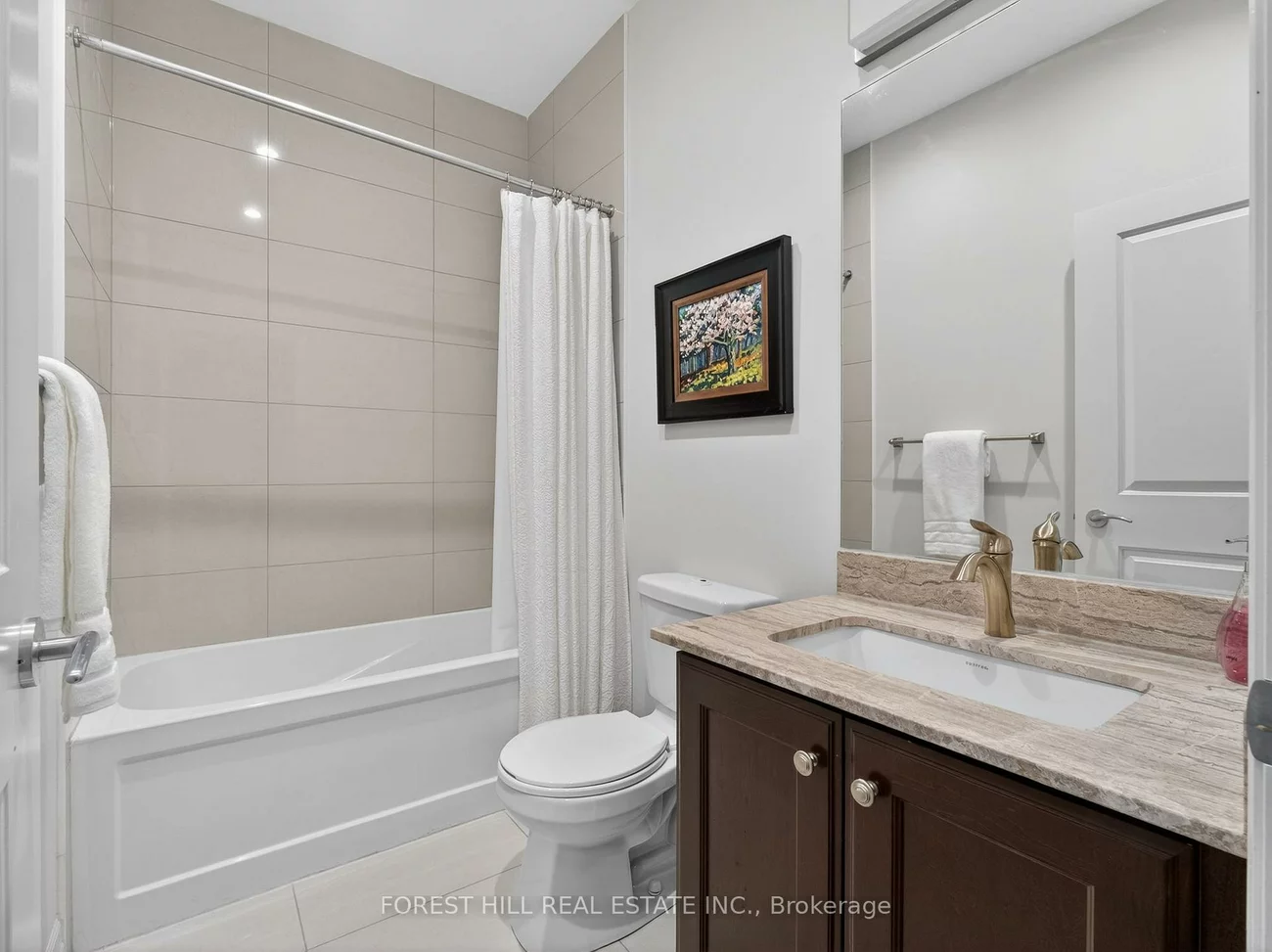 111, Civic Square, Bayview Wellington, Aurora