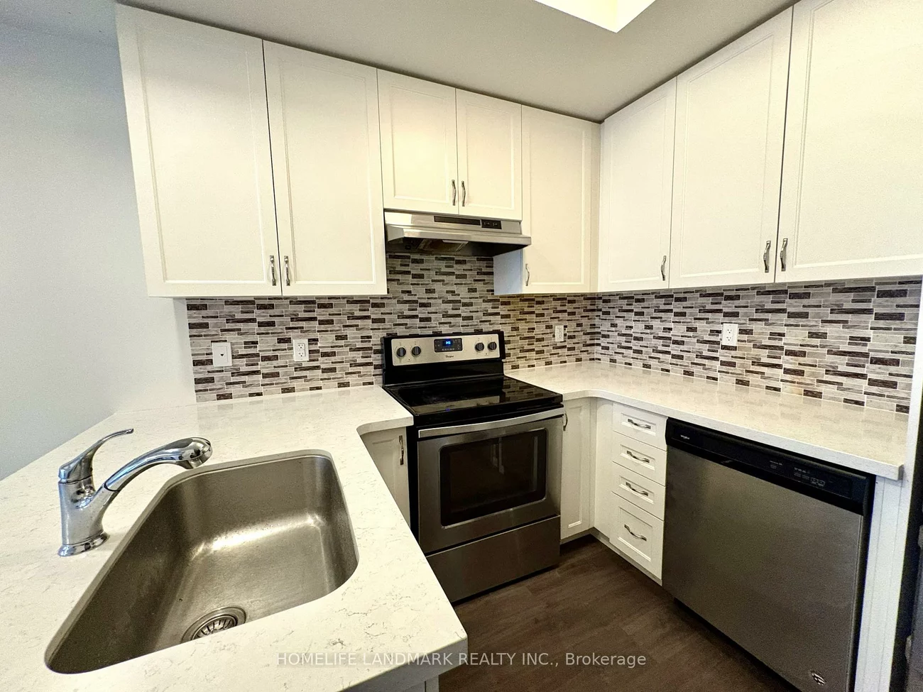 400, Alex Gardner, Aurora Village, Aurora