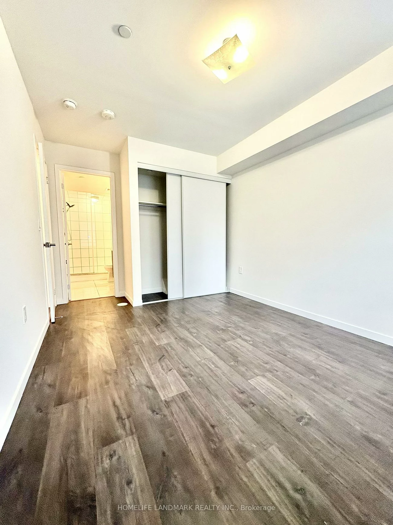 400, Alex Gardner, Aurora Village, Aurora