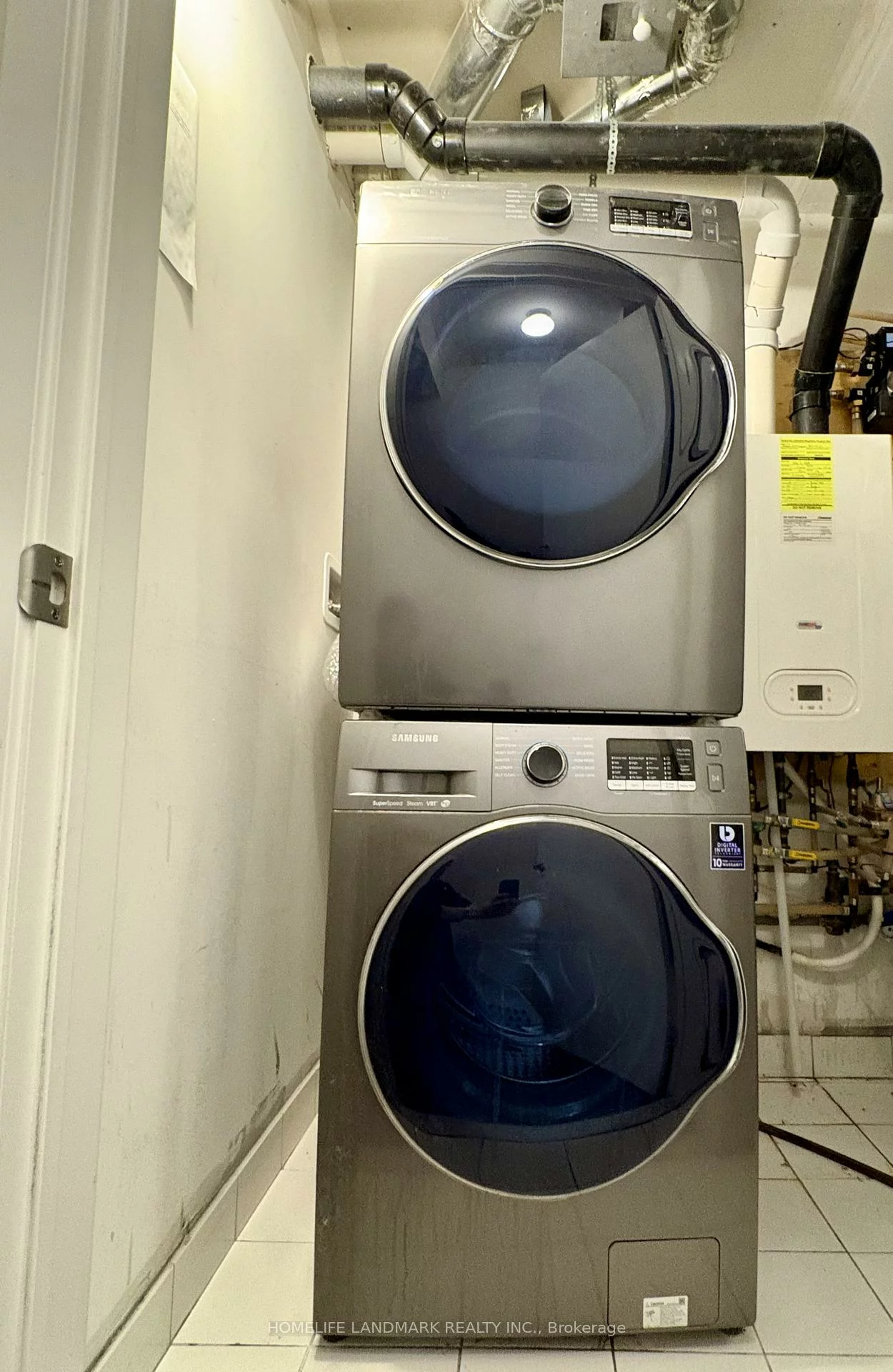 400, Alex Gardner, Aurora Village, Aurora