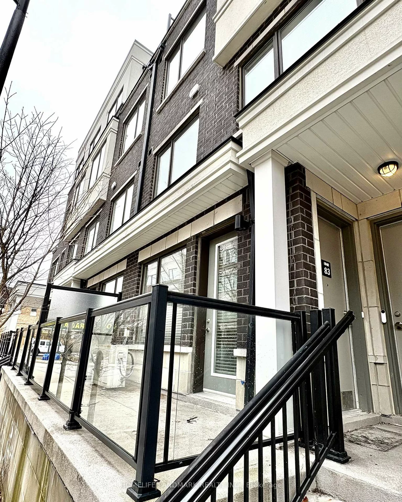 400, Alex Gardner, Aurora Village, Aurora