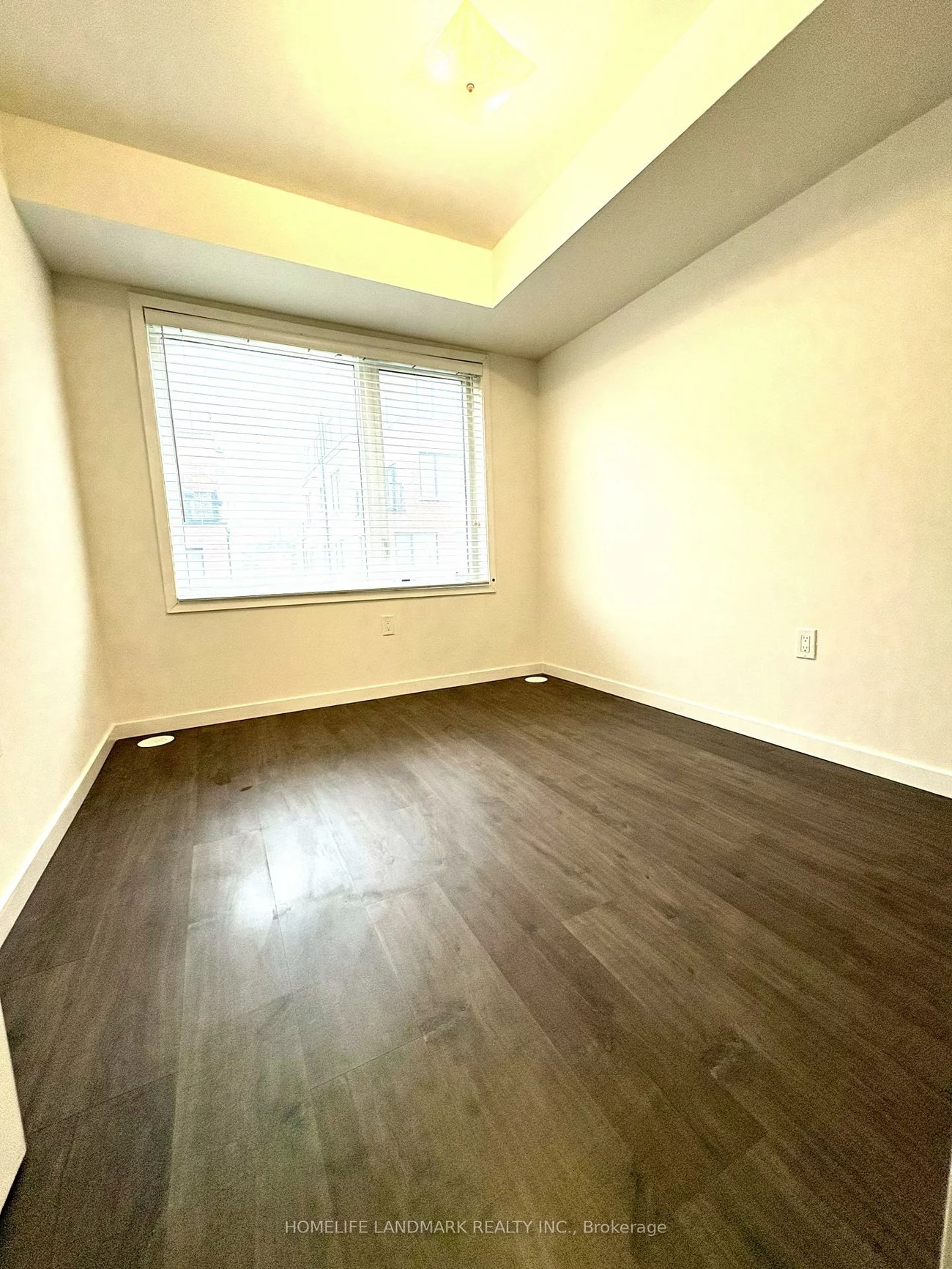 400, Alex Gardner, Aurora Village, Aurora