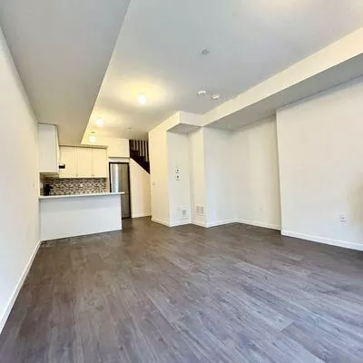 400, Alex Gardner, Aurora Village, Aurora