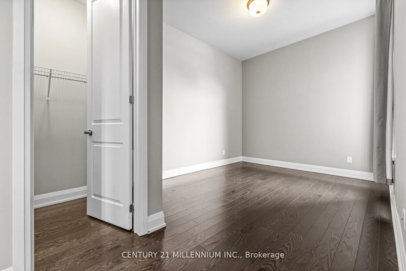 15277, Yonge, Aurora Village, Aurora