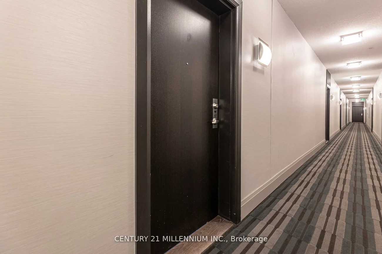 15277, Yonge, Aurora Village, Aurora