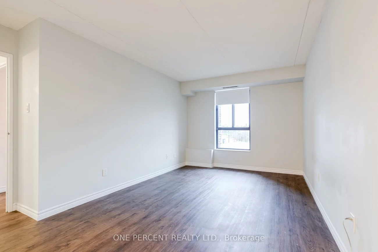 15390, Yonge, Aurora Heights, Aurora