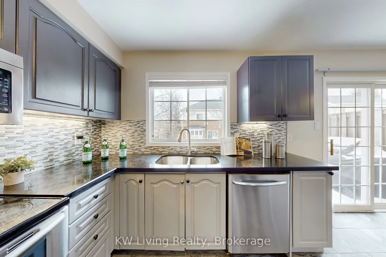 81, Mosaics, Aurora Highlands, Aurora