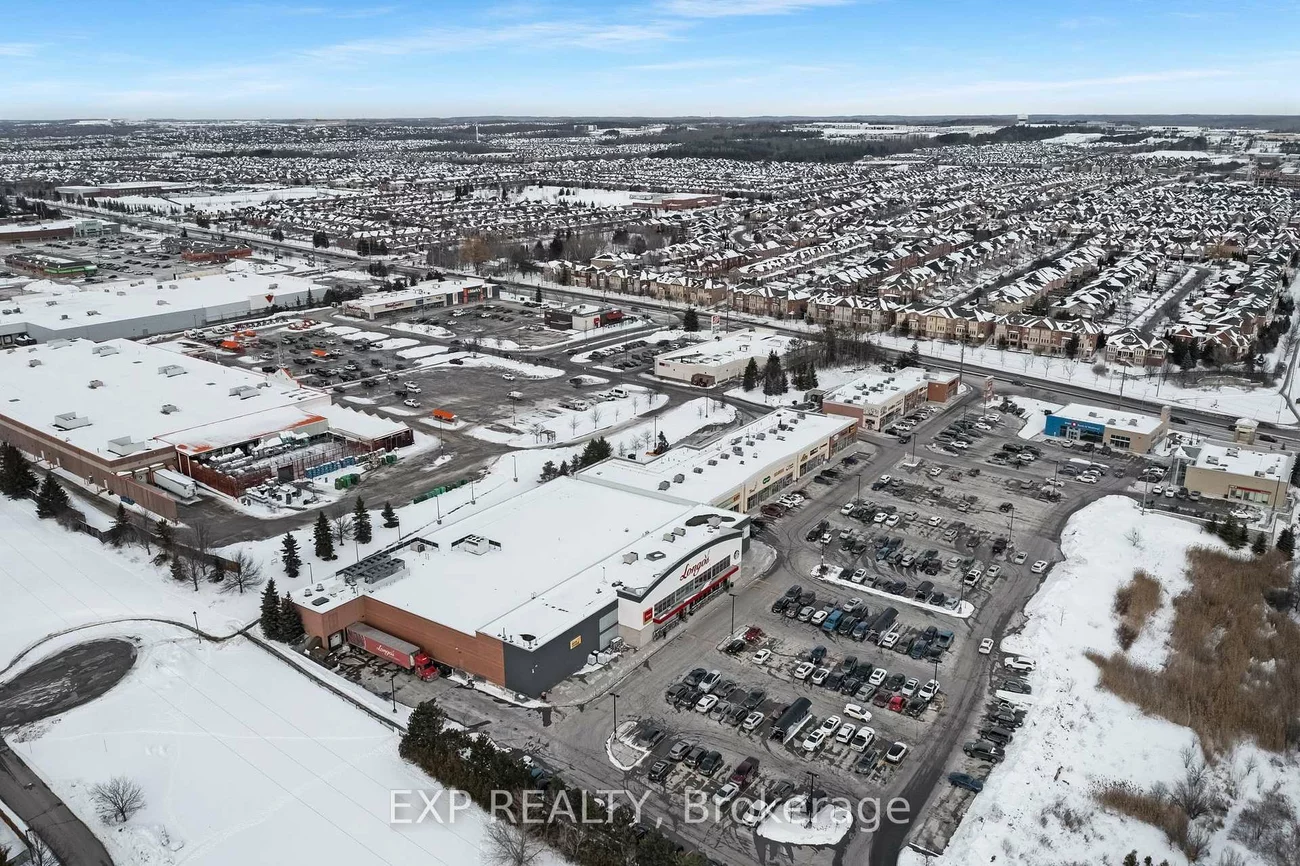 45, Sandlewood, Bayview Wellington, Aurora