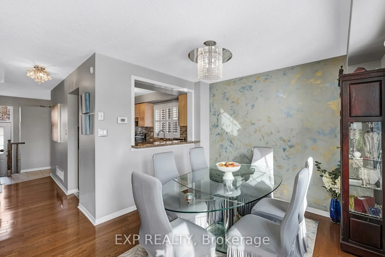 45, Sandlewood, Bayview Wellington, Aurora