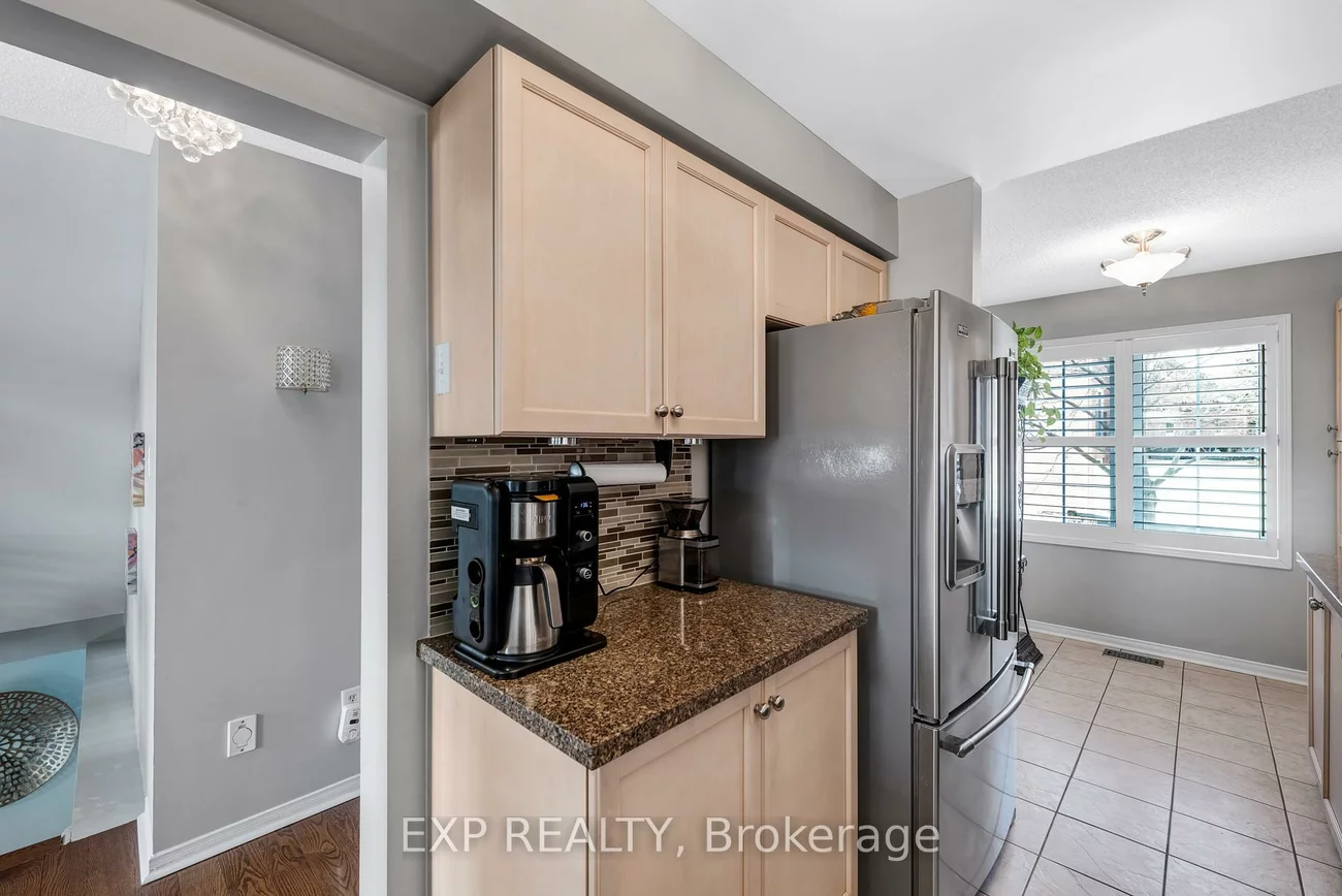 45, Sandlewood, Bayview Wellington, Aurora