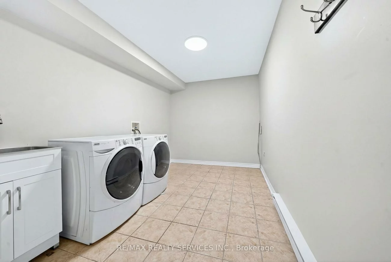 179, Milestone, Aurora Village, Aurora