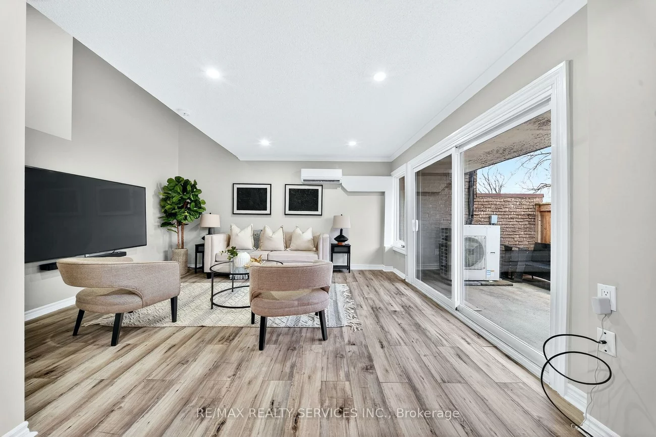 179, Milestone, Aurora Village, Aurora