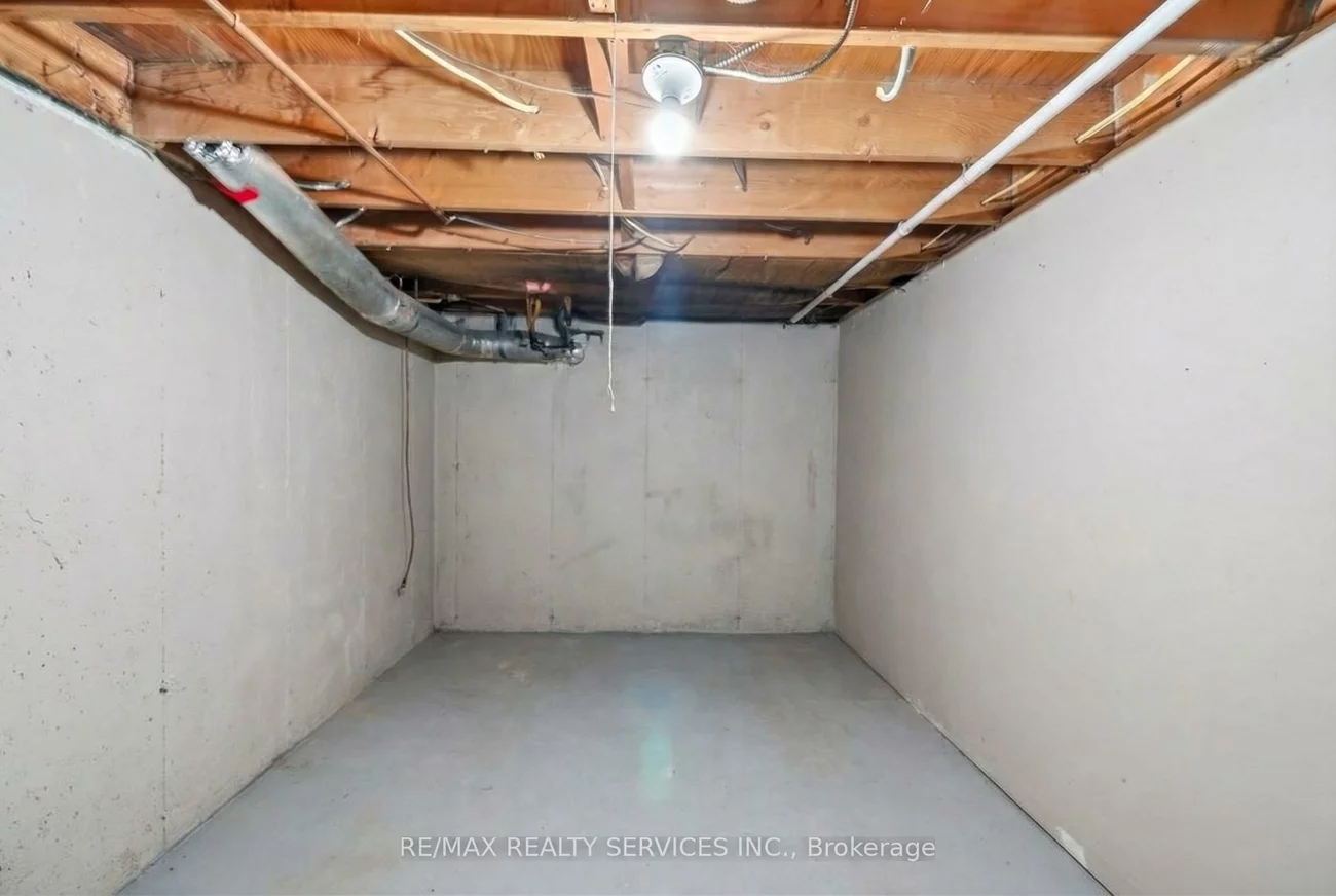 179, Milestone, Aurora Village, Aurora