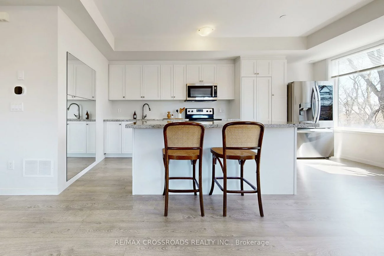 100, Alex Gardner, Aurora Village, Aurora