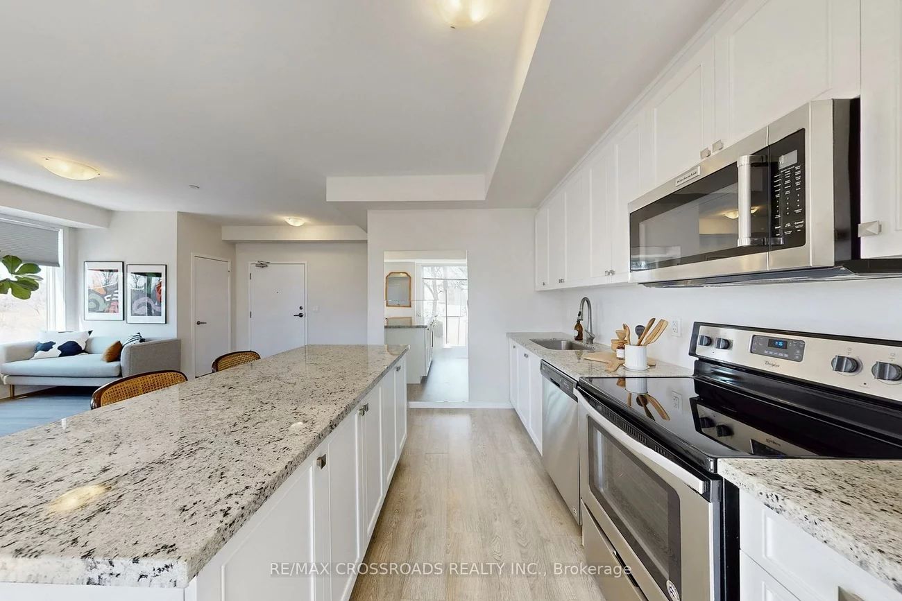 100, Alex Gardner, Aurora Village, Aurora