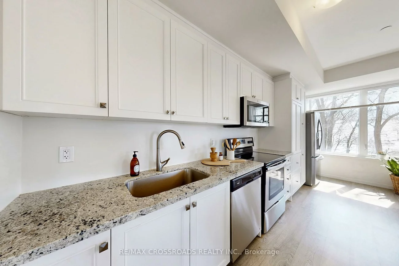 100, Alex Gardner, Aurora Village, Aurora