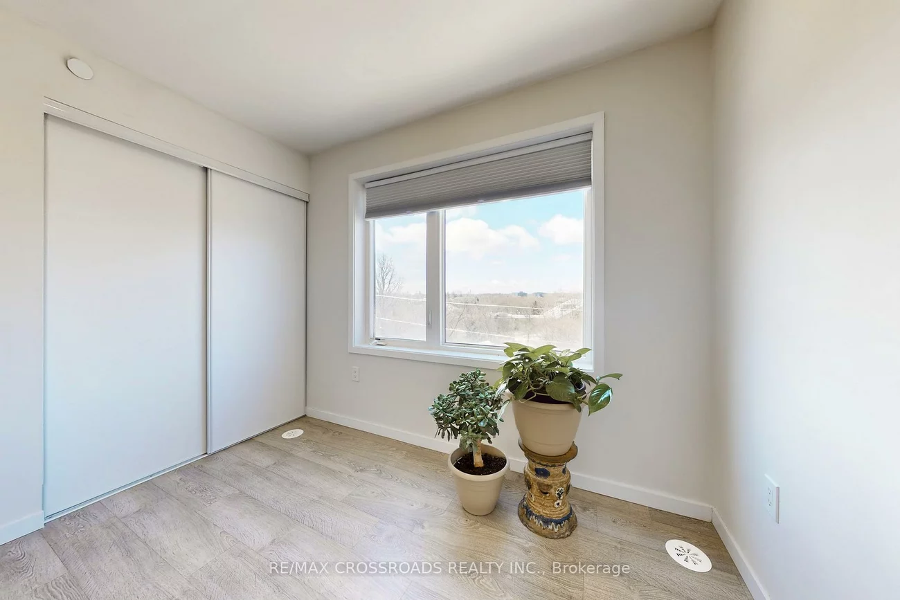 100, Alex Gardner, Aurora Village, Aurora