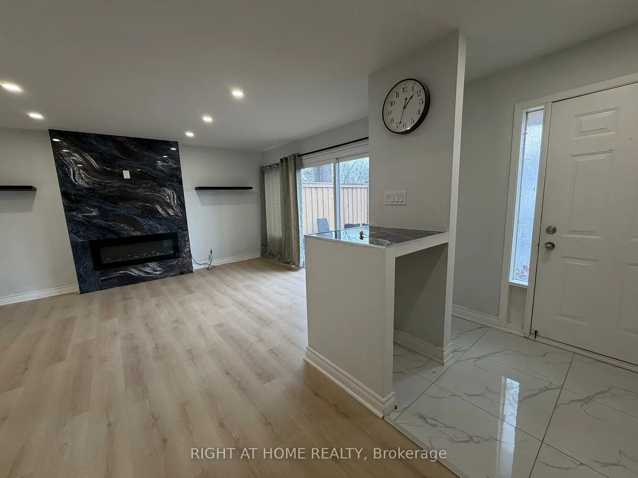 24, springfair, Aurora Village, Aurora