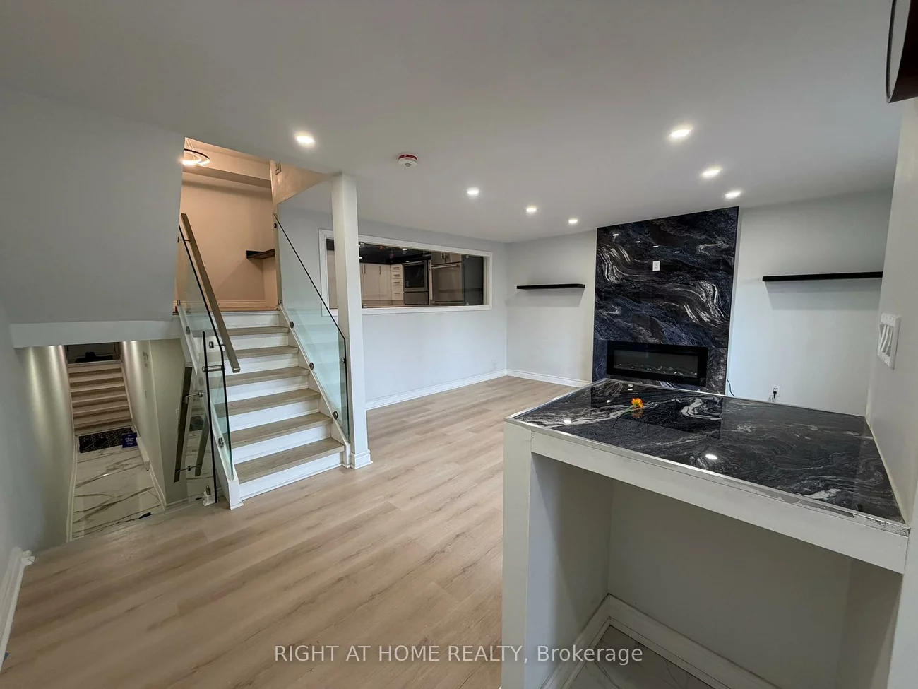 24, springfair, Aurora Village, Aurora