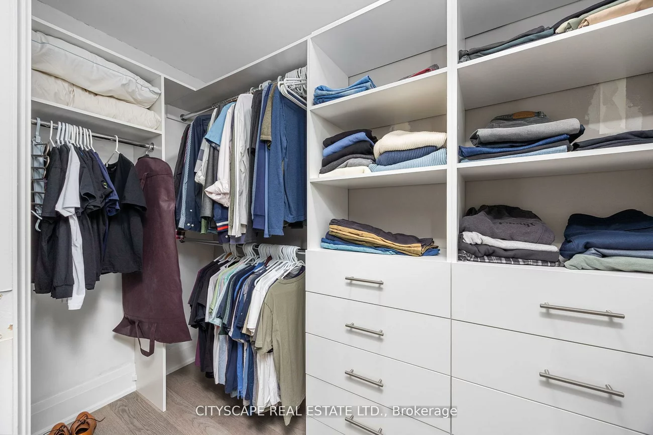 74, Old Bloomington, Aurora Estates, Aurora