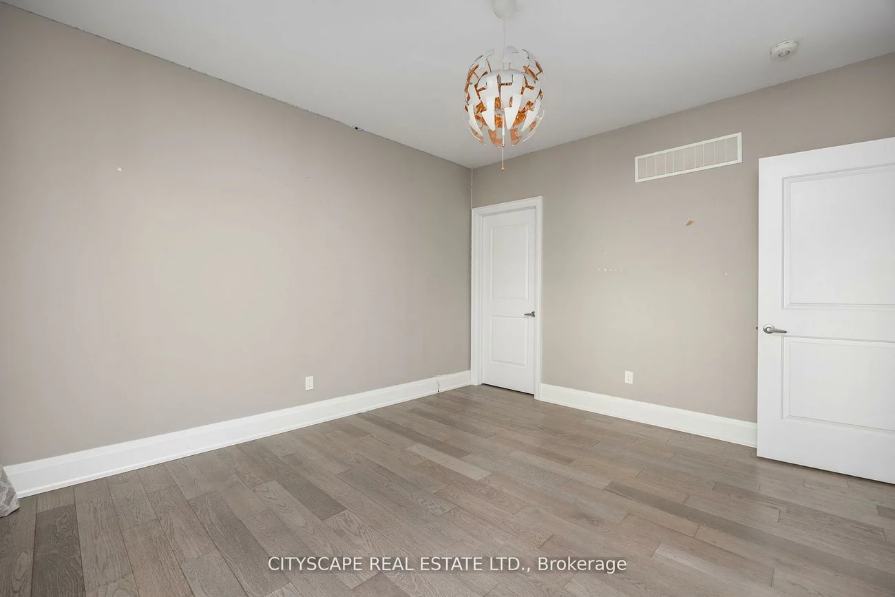 74, Old Bloomington, Aurora Estates, Aurora