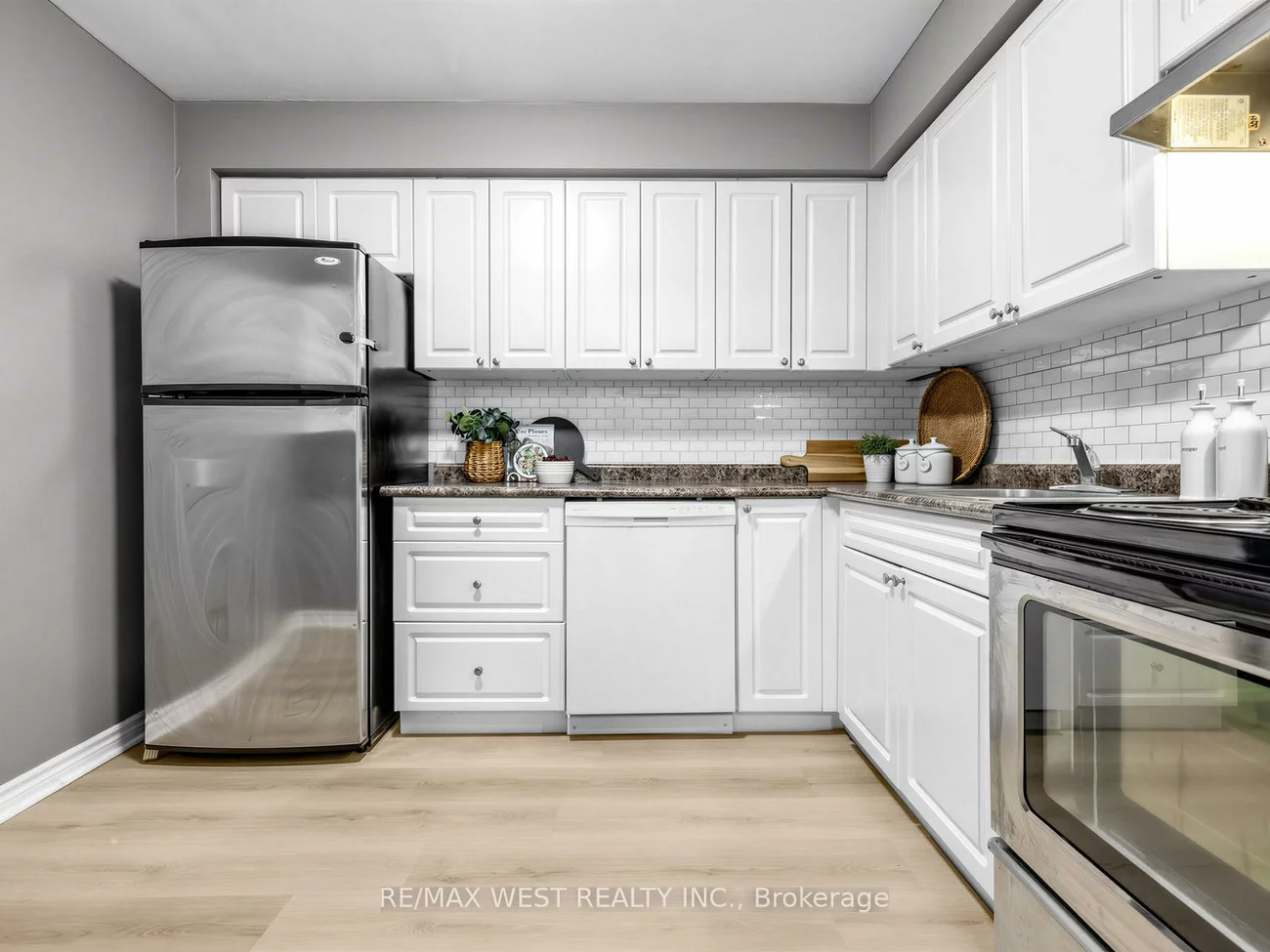 246, Milestone, Aurora Village, Aurora