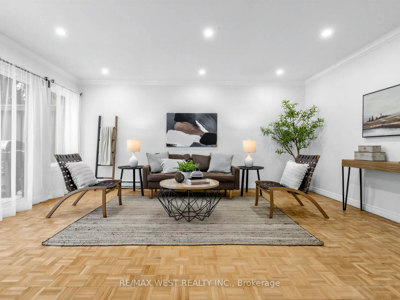 246, Milestone, Aurora Village, Aurora