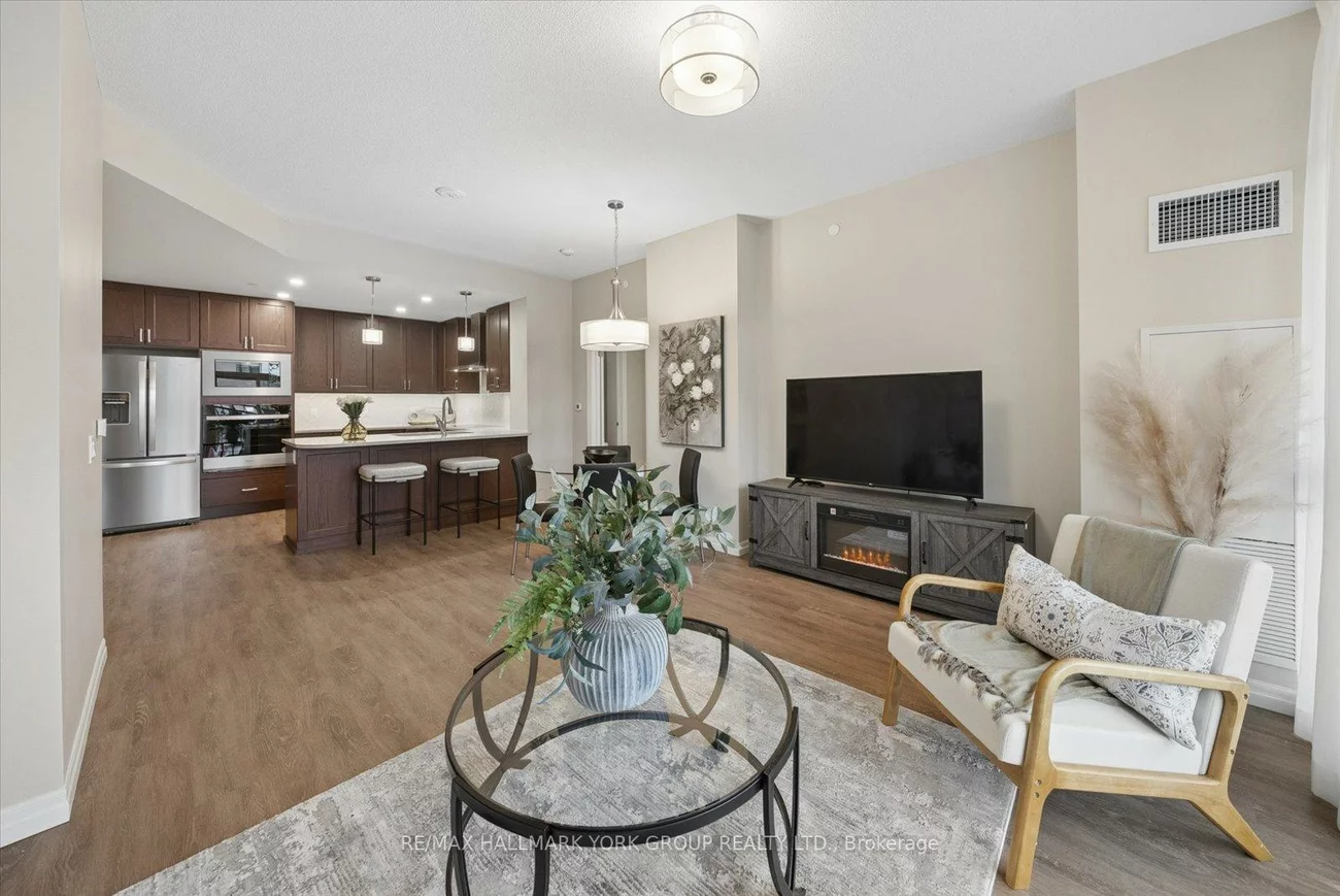 460, William Graham, Rural Aurora, Aurora