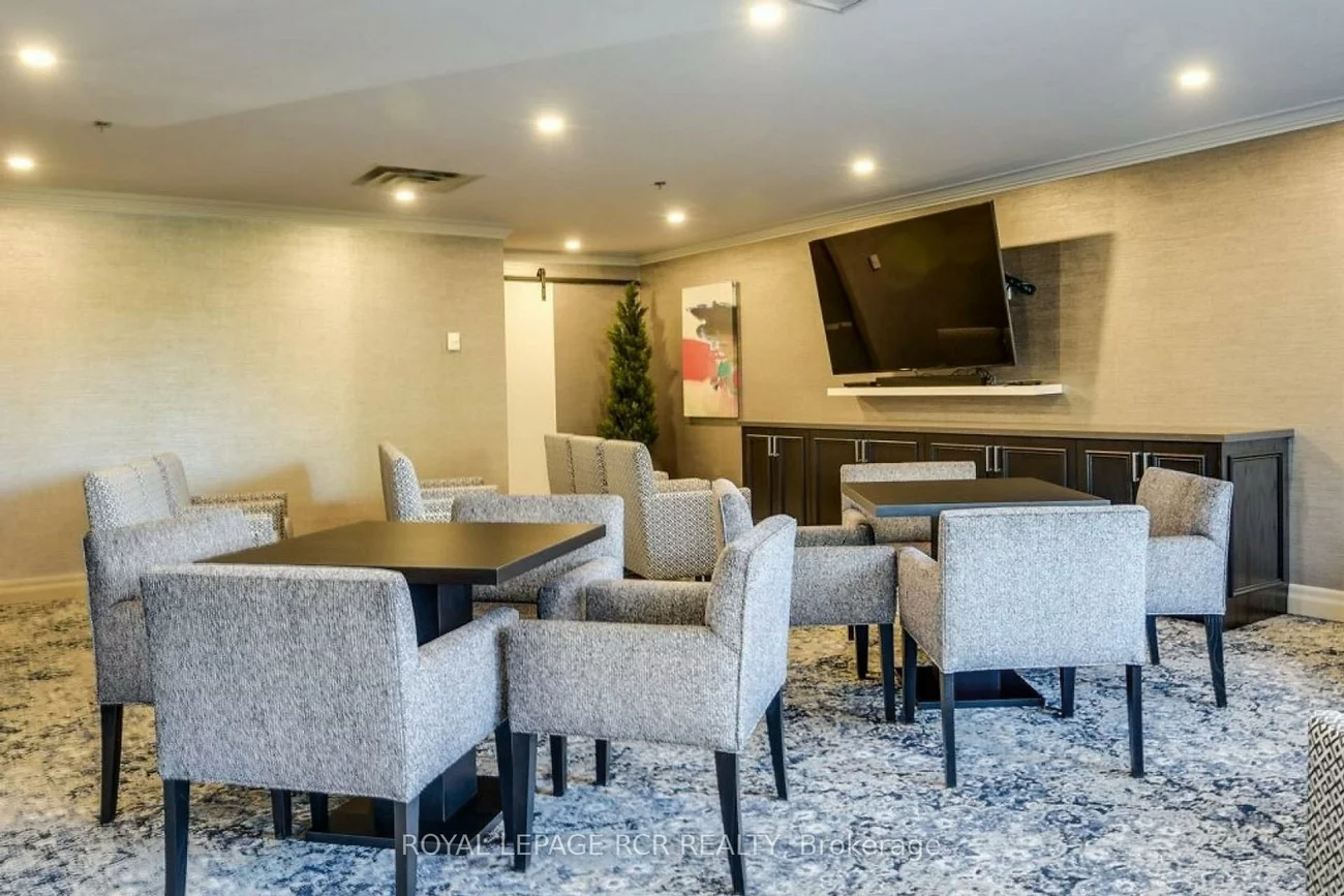 14924, Yonge, Aurora Highlands, Aurora
