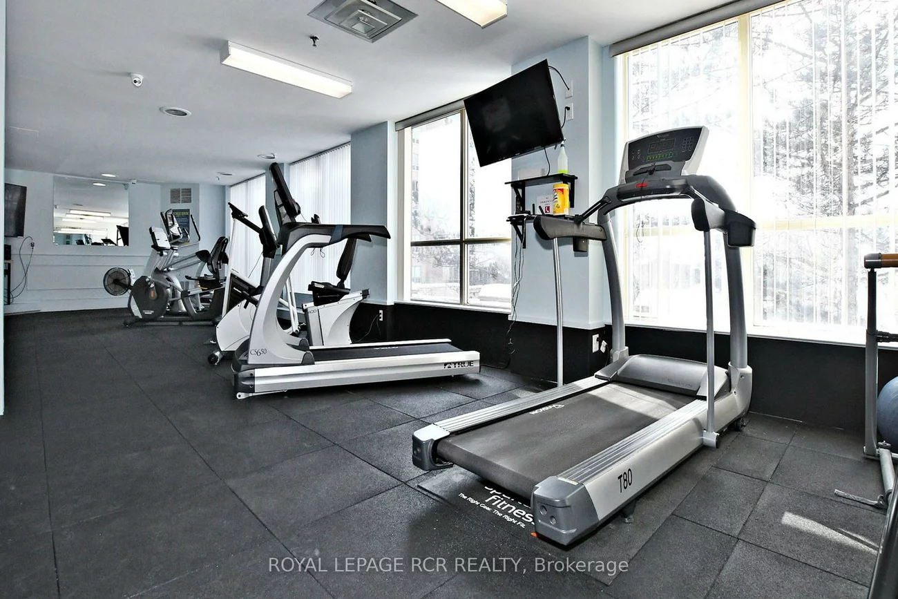 14924, Yonge, Aurora Highlands, Aurora