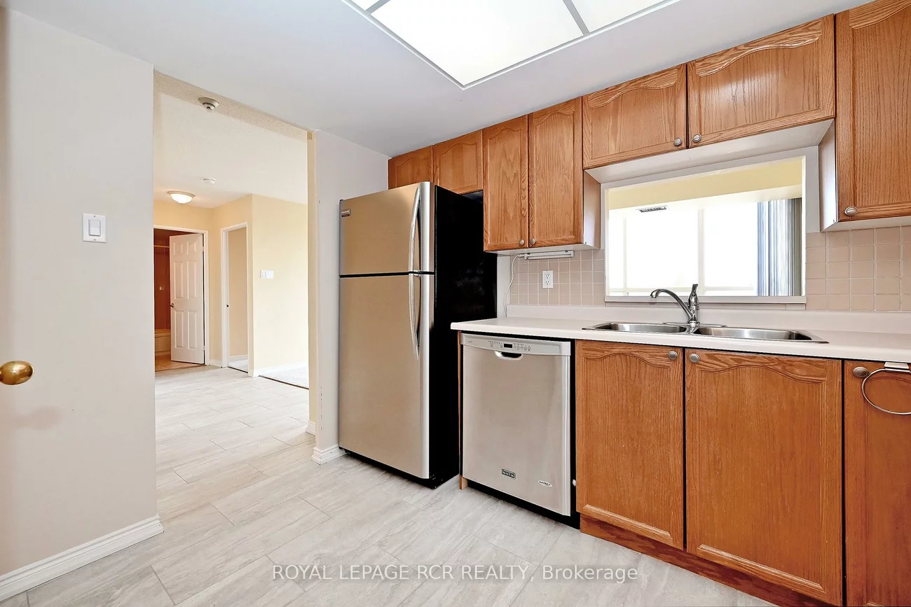 14924, Yonge, Aurora Highlands, Aurora