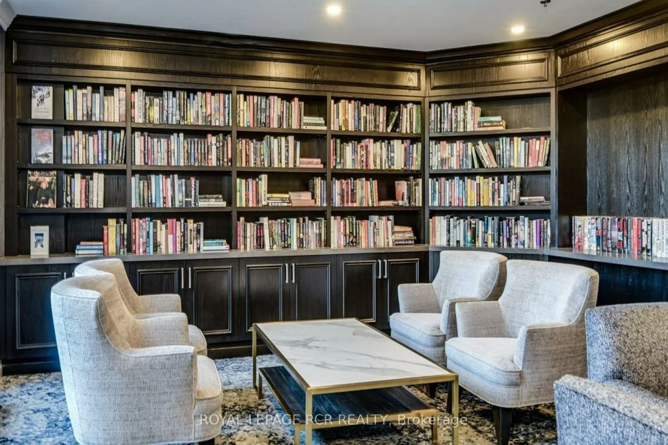 14924, Yonge, Aurora Highlands, Aurora
