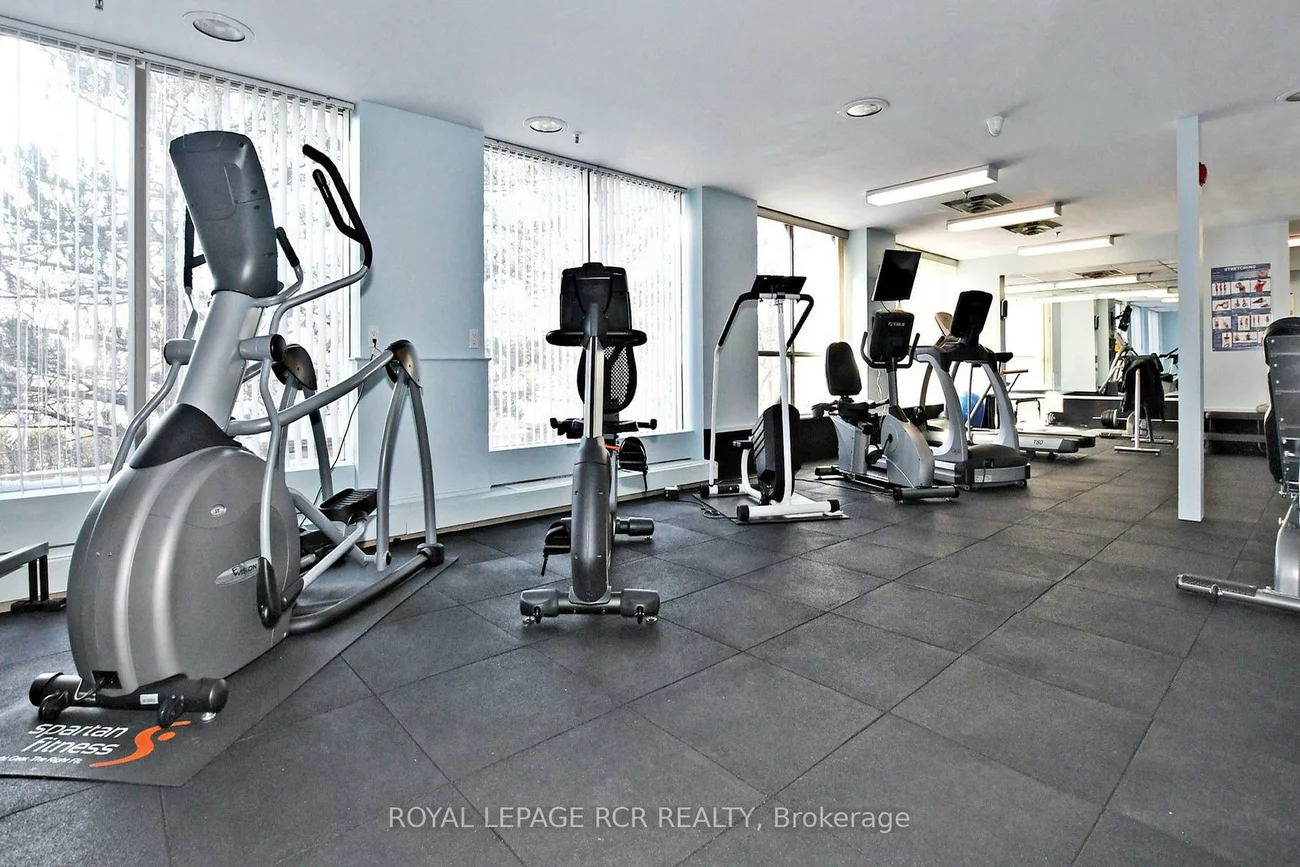 14924, Yonge, Aurora Highlands, Aurora
