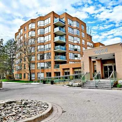 14924, Yonge, Aurora Highlands, Aurora