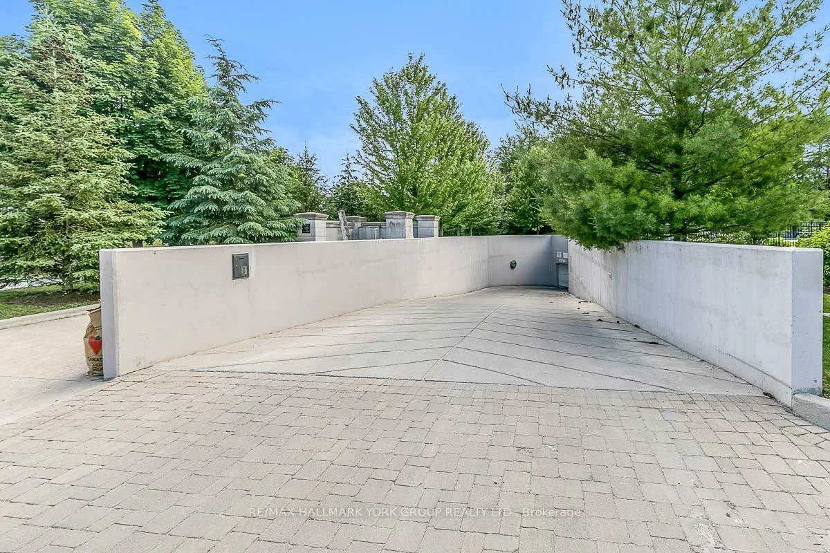 180, John West, Bayview Wellington, Aurora
