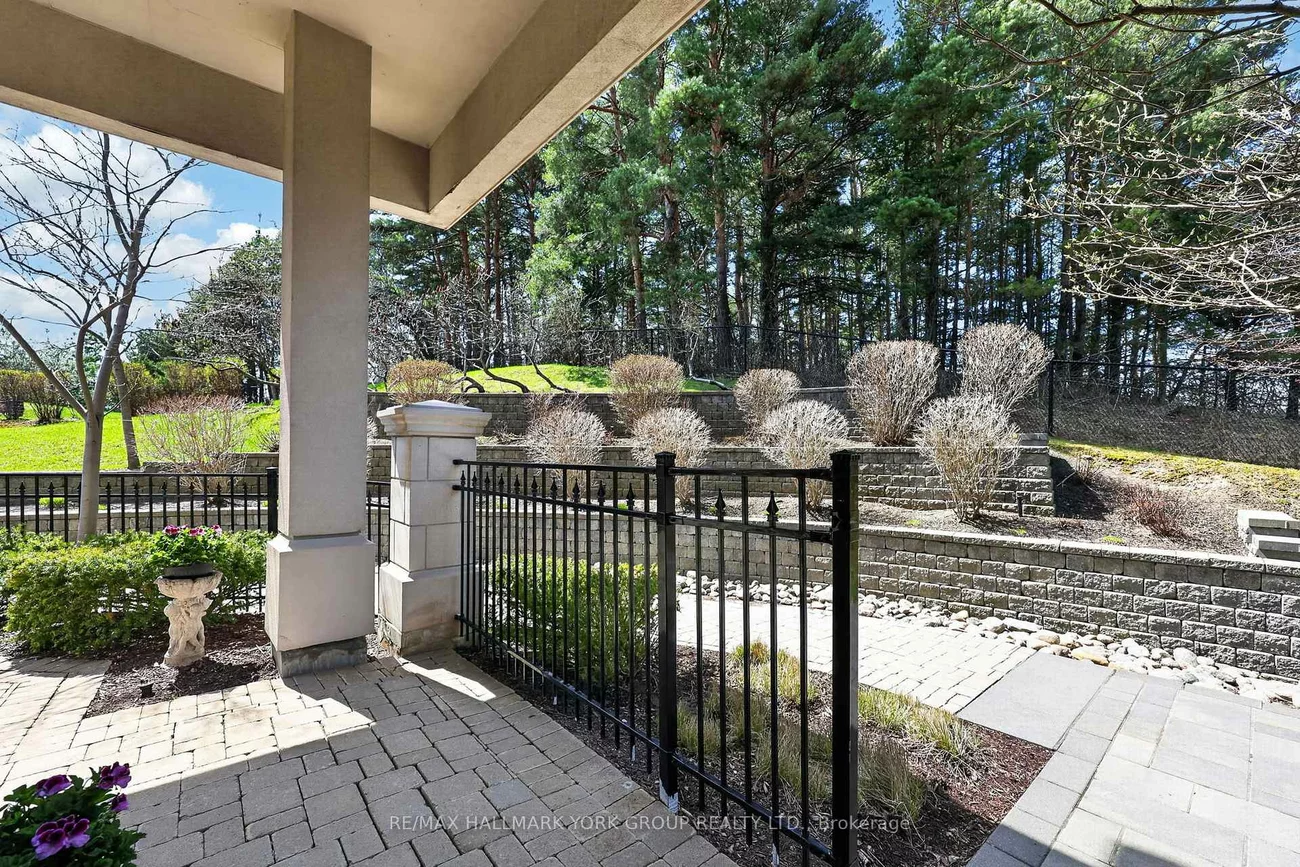 180, John West, Bayview Wellington, Aurora