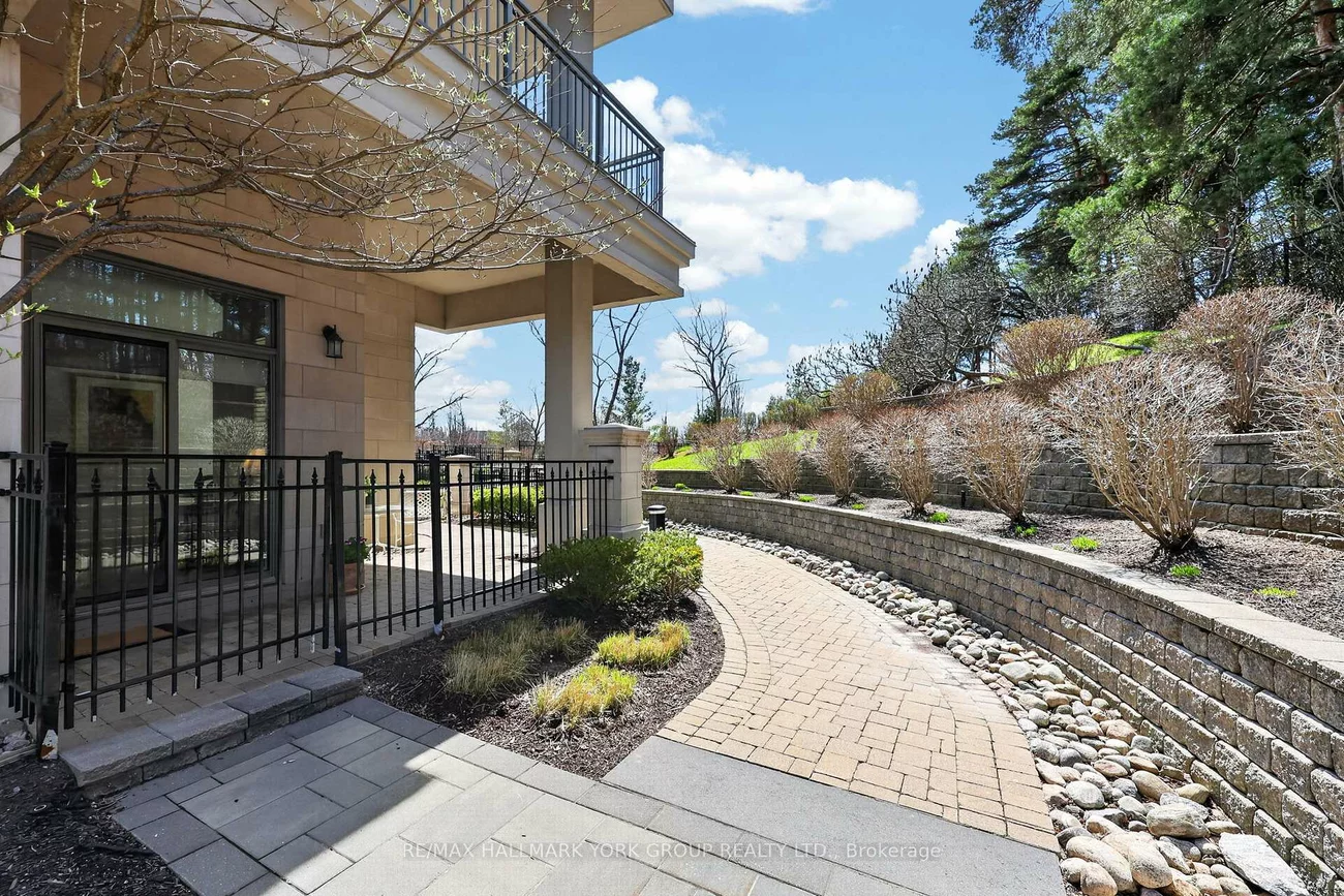 180, John West, Bayview Wellington, Aurora