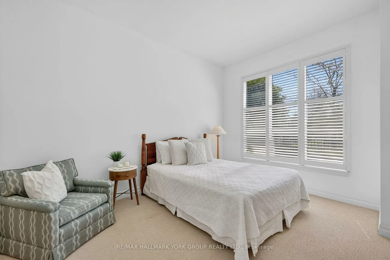 180, John West, Bayview Wellington, Aurora