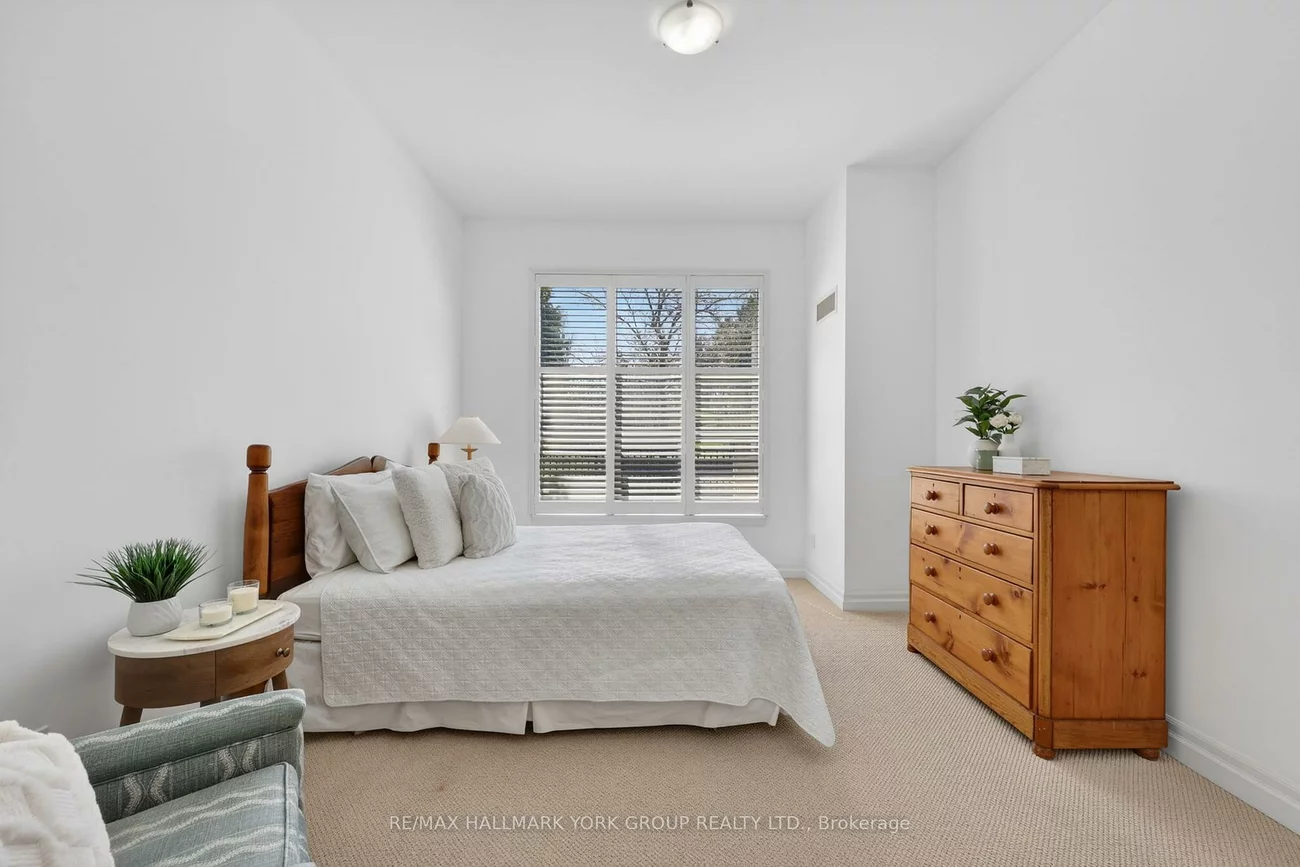 180, John West, Bayview Wellington, Aurora