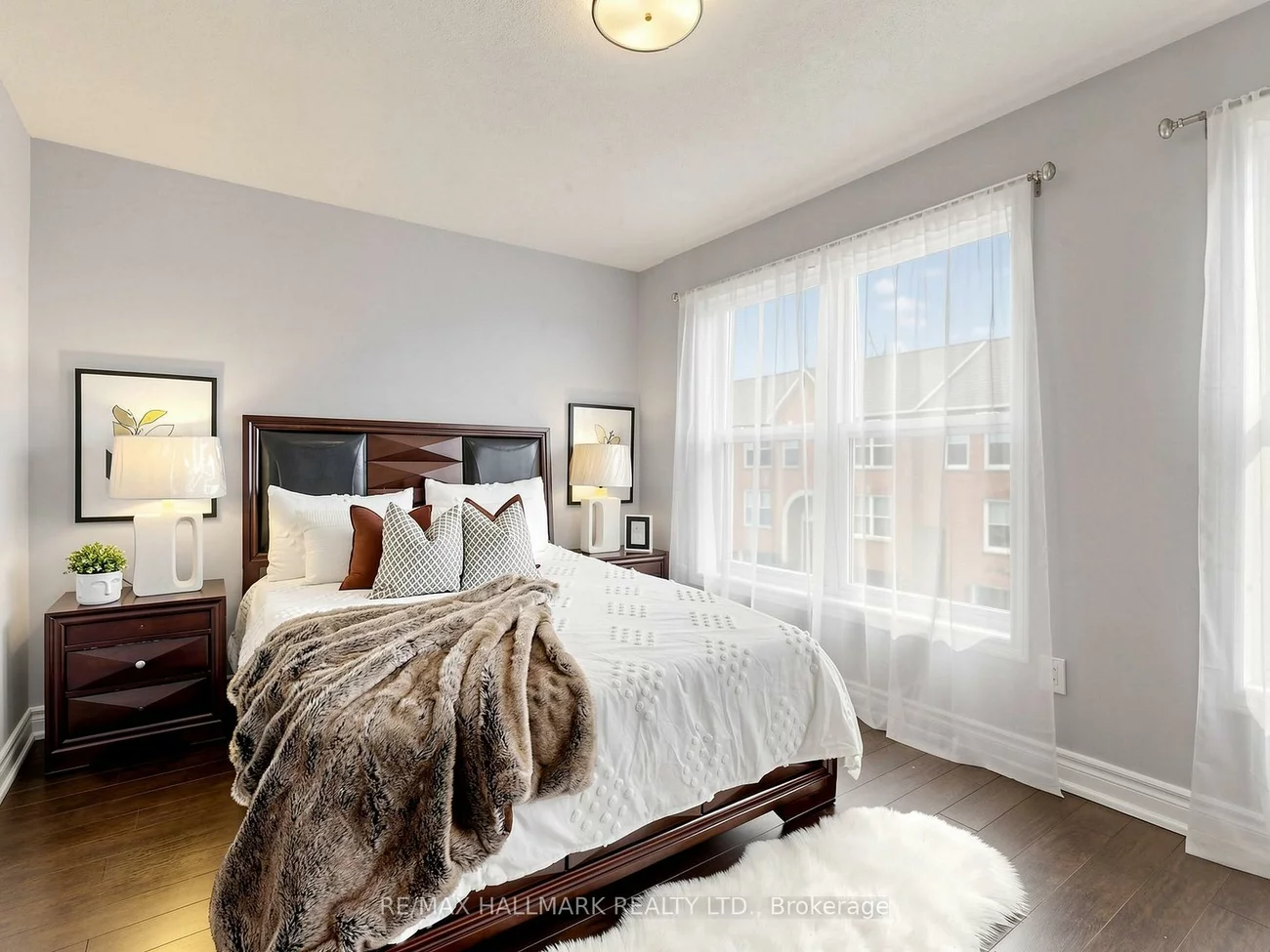 62, Wyatt, Bayview Wellington, Aurora